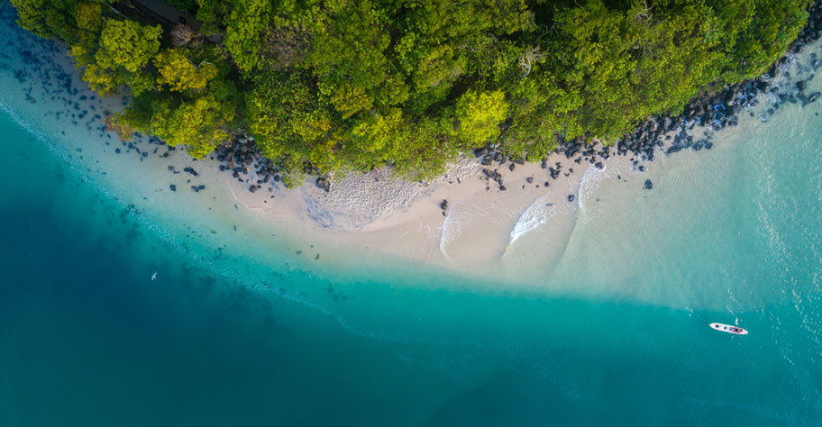 Strandferien Australien Luftaufnahme am Traumstrand nicht Globetrotter